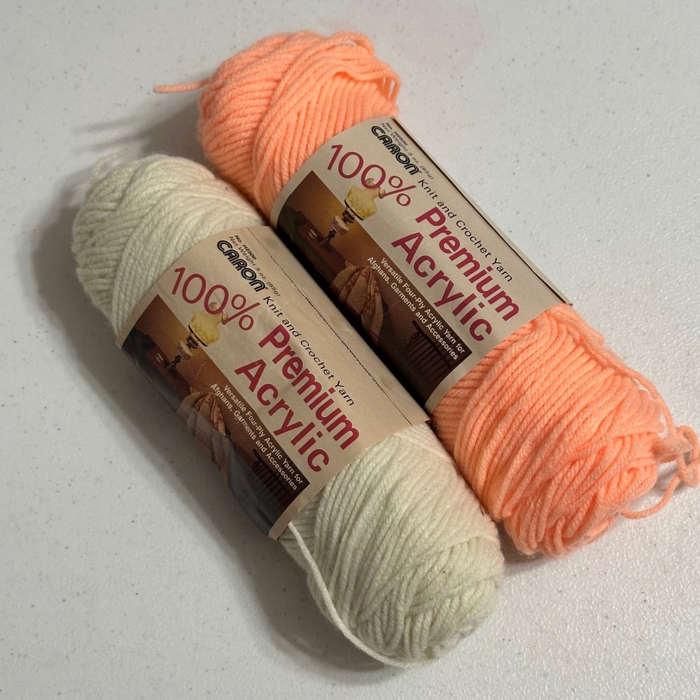 Caron Premium Acrylic 4-Ply Knit Crochet Yarn Soft Peach Off White NEW 3oz 2pk